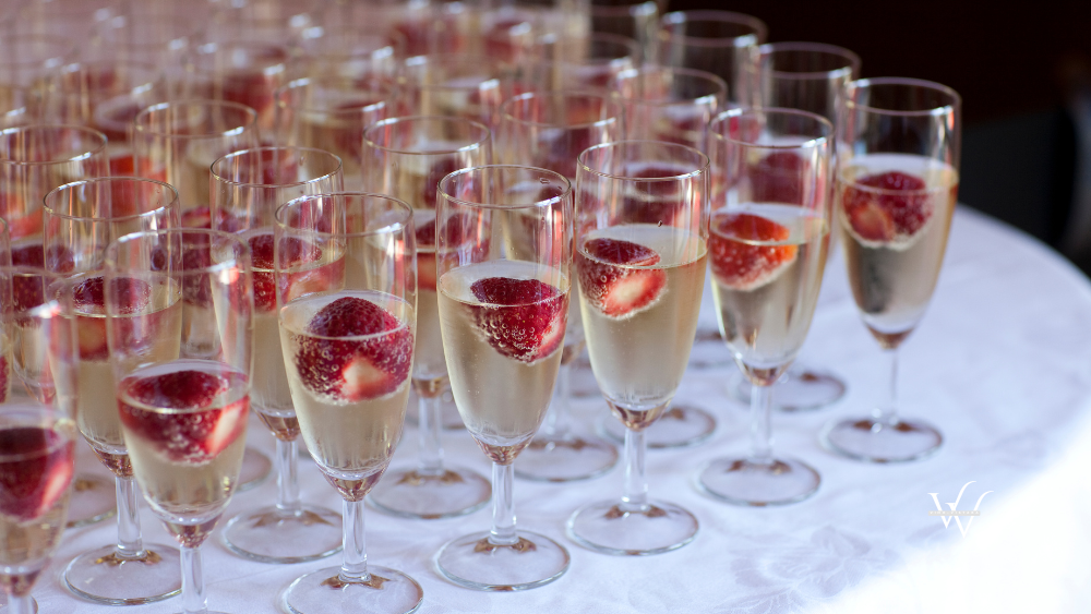 Cava with strawberry