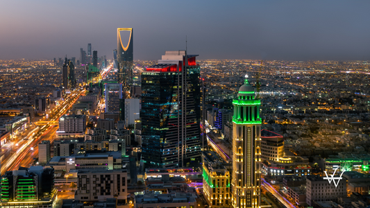 Kingdom_of_Saudi_Arabia_Landscape_at_night_-_Riyadh_Tower_Kingdom_Center_-_Kingdom_Tower_-_Riyadh_skyline_-_Riyadh_at_night